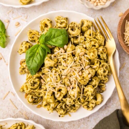 A plate of Pesto Tortellini.